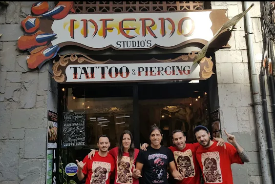 Anillador en Inferno Tattoo Barcelona